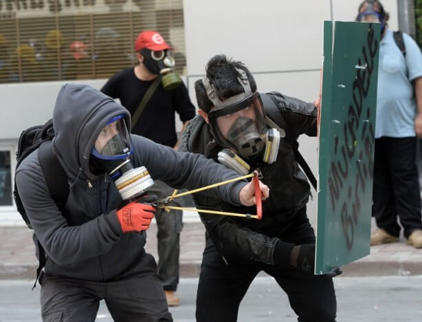 1-mayis-yine-siddetin-bayrami-oldu23