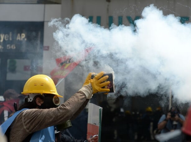 1-mayis-yine-siddetin-bayrami-oldu24