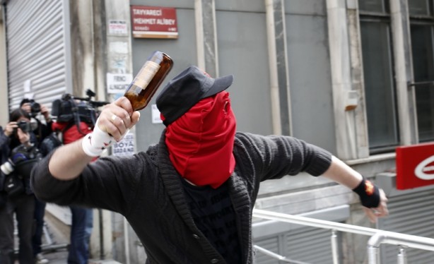 1-mayis-yine-siddetin-bayrami-oldu7